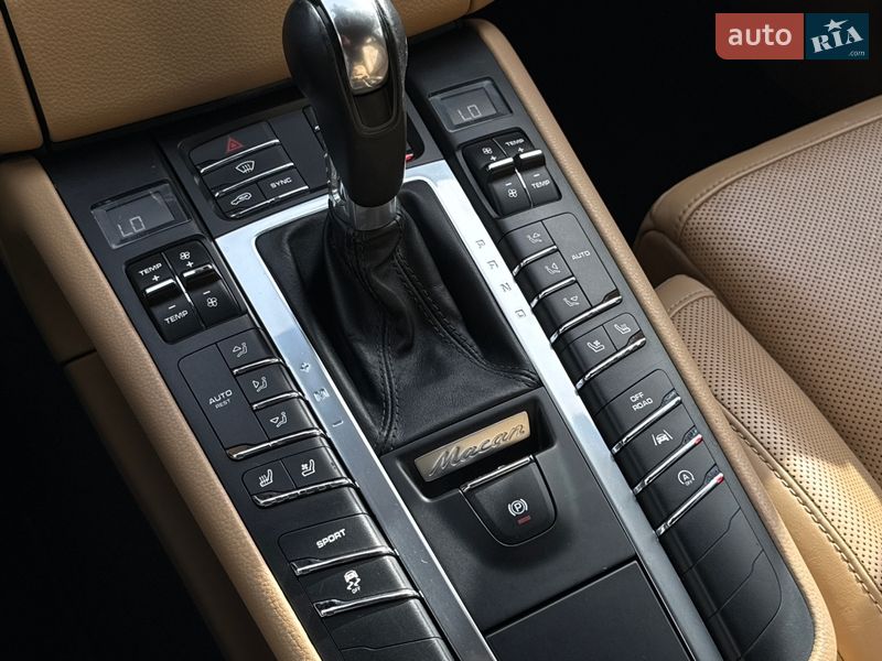 Внедорожник / Кроссовер Porsche Macan 2016 в Львове