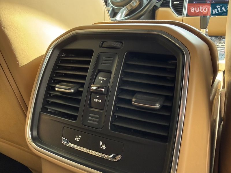 Внедорожник / Кроссовер Porsche Macan 2016 в Львове