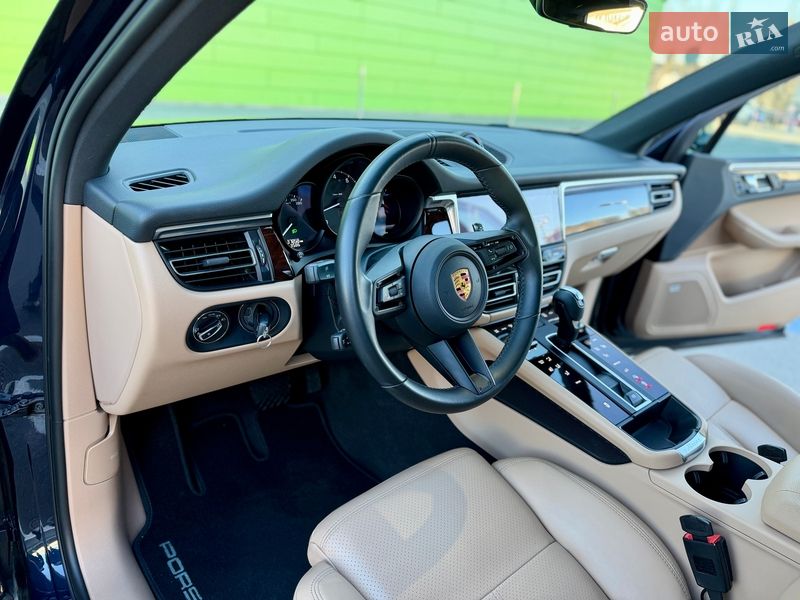 Позашляховик / Кросовер Porsche Macan 2021 в Києві