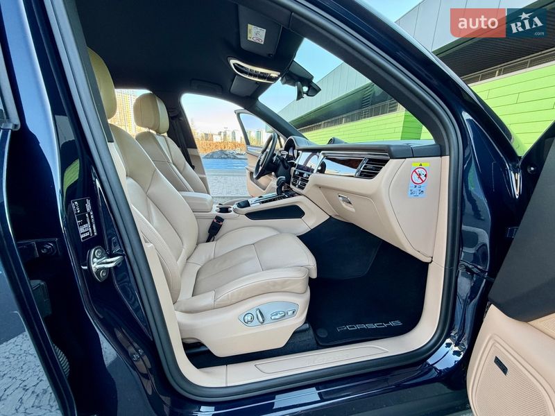 Позашляховик / Кросовер Porsche Macan 2021 в Києві