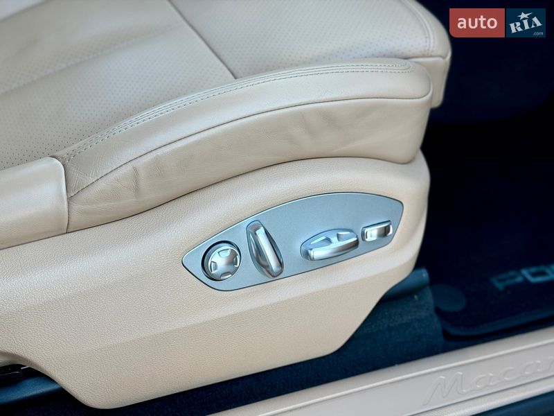 Позашляховик / Кросовер Porsche Macan 2021 в Києві