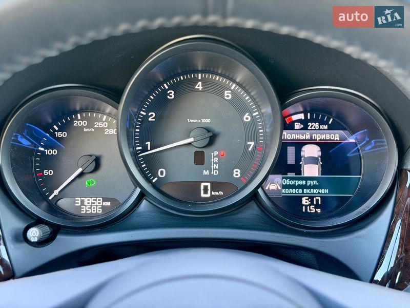 Позашляховик / Кросовер Porsche Macan 2021 в Києві