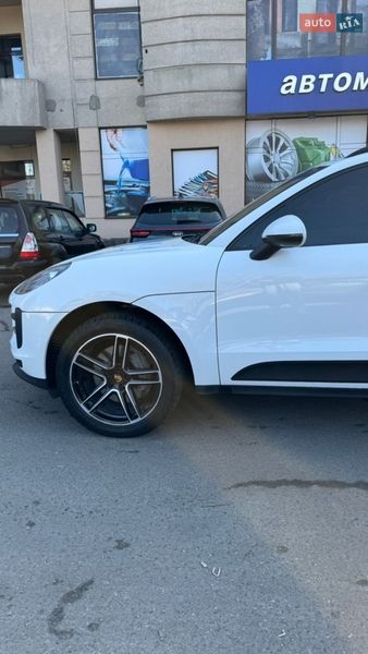 Внедорожник / Кроссовер Porsche Macan 2019 в Киеве