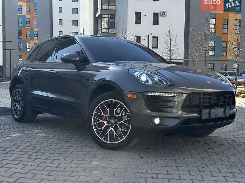 Позашляховик / Кросовер Porsche Macan 2015 в Івано-Франківську