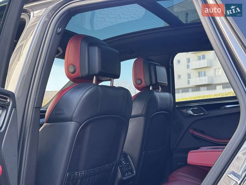 Позашляховик / Кросовер Porsche Macan 2015 в Івано-Франківську