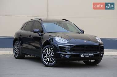 Внедорожник / Кроссовер Porsche Macan 2016 в Киеве