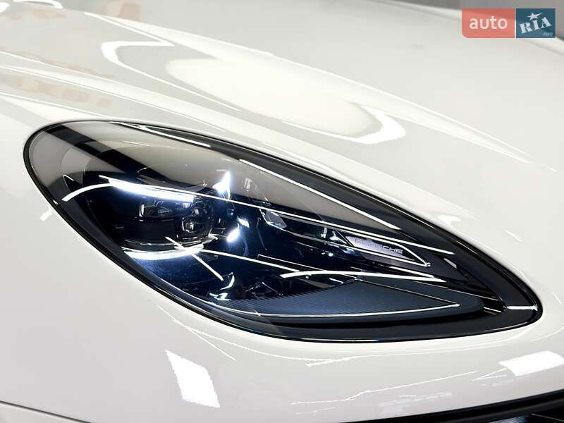 Внедорожник / Кроссовер Porsche Macan 2025 в Киеве