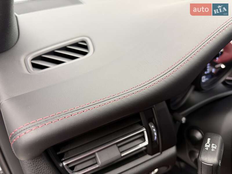 Внедорожник / Кроссовер Porsche Macan 2025 в Киеве