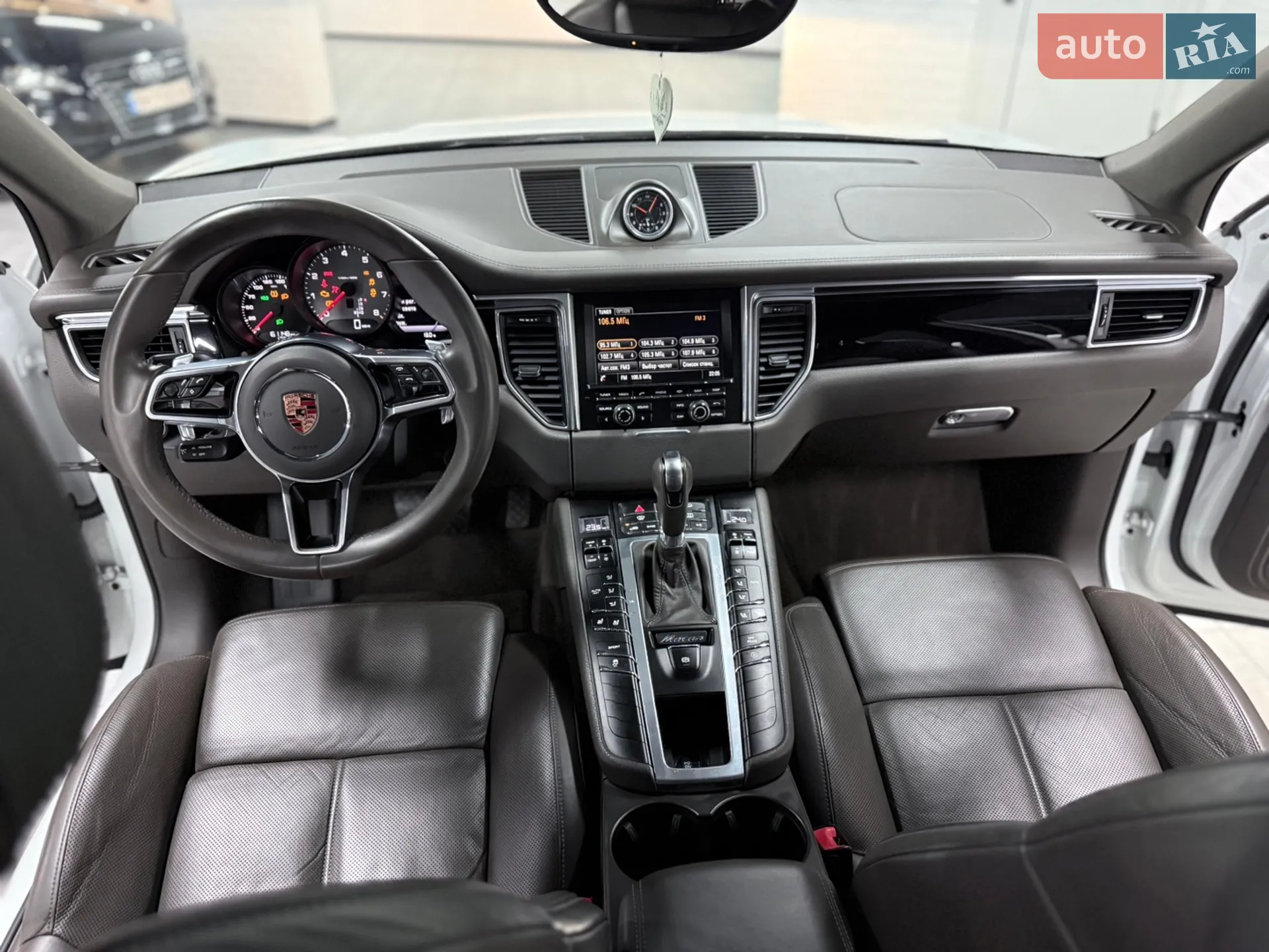 2015 Porsche Macan - мініатюра 24