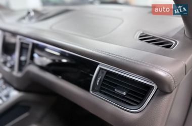 Внедорожник / Кроссовер Porsche Macan 2015 в Одессе