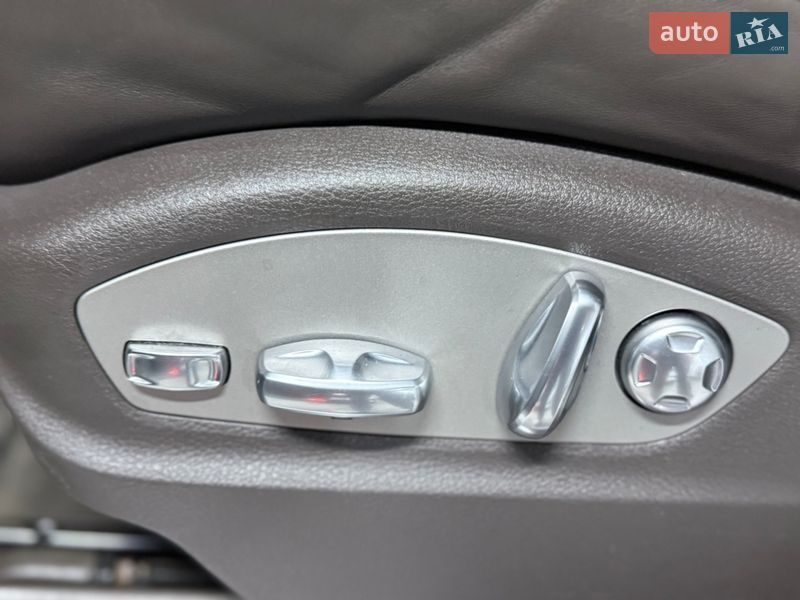 Внедорожник / Кроссовер Porsche Macan 2015 в Одессе