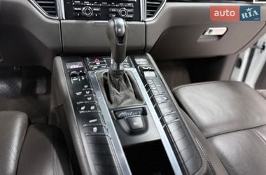 Внедорожник / Кроссовер Porsche Macan 2015 в Одессе