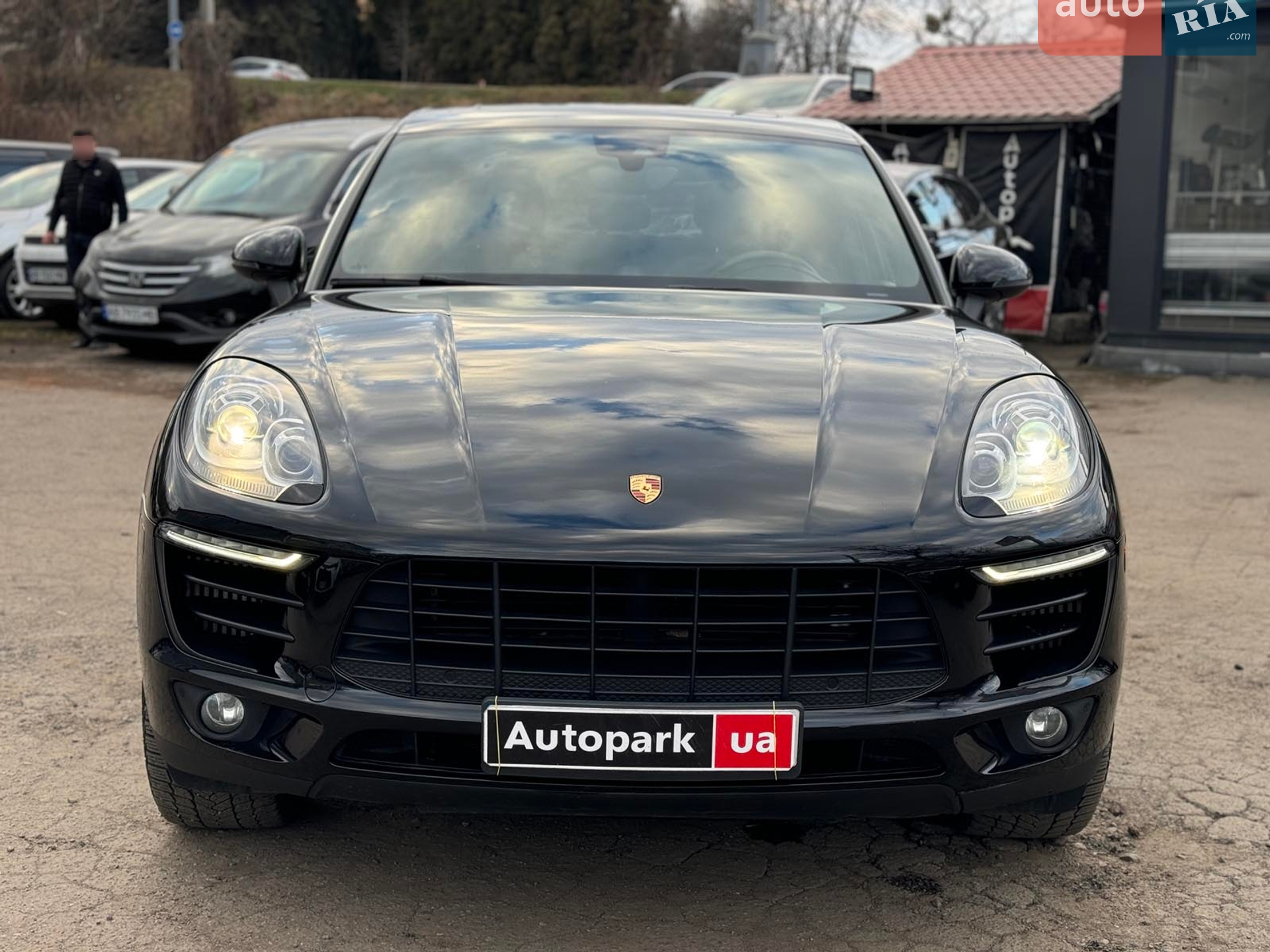 2017 Porsche Macan - мініатюра 2