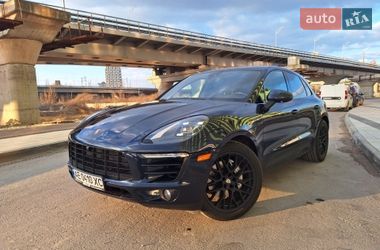 Внедорожник / Кроссовер Porsche Macan 2016 в Киеве