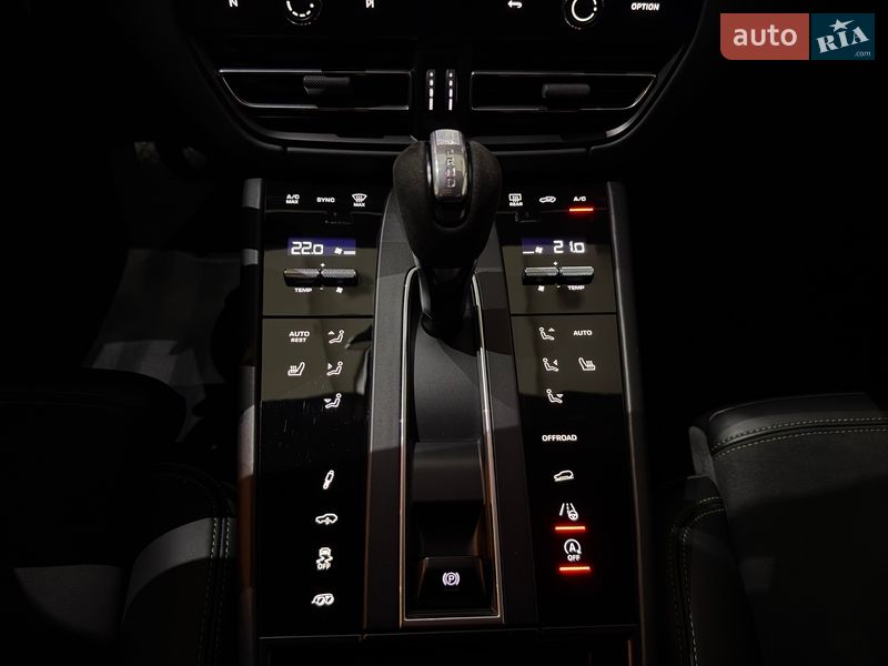 Внедорожник / Кроссовер Porsche Macan 2021 в Одессе
