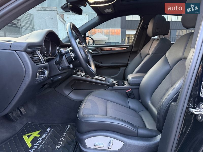 Позашляховик / Кросовер Porsche Macan 2022 в Києві