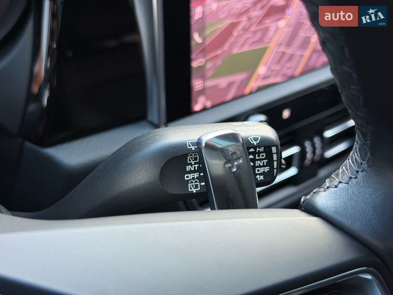 Позашляховик / Кросовер Porsche Macan 2022 в Києві