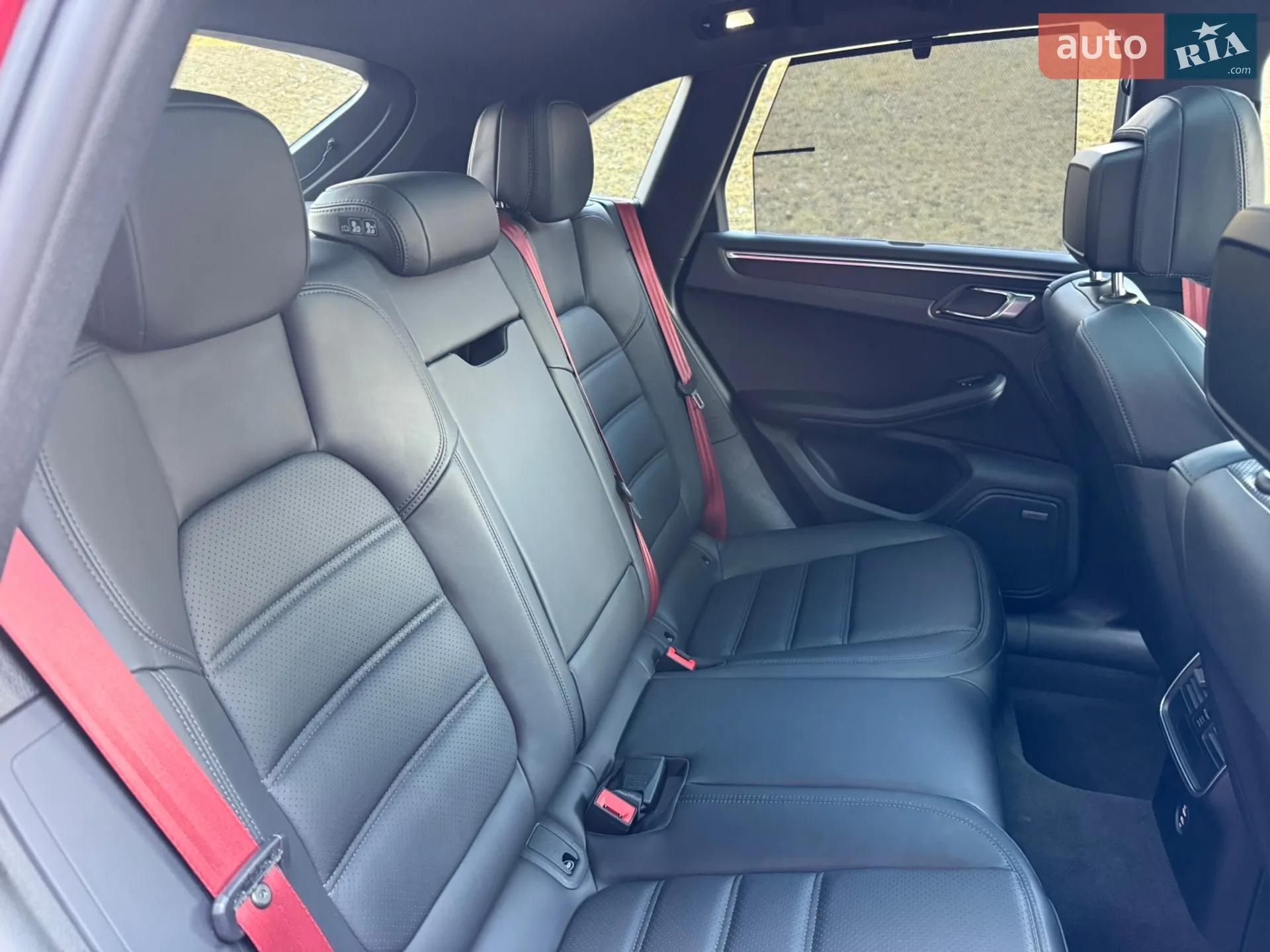 2021 Porsche Macan - мініатюра 14