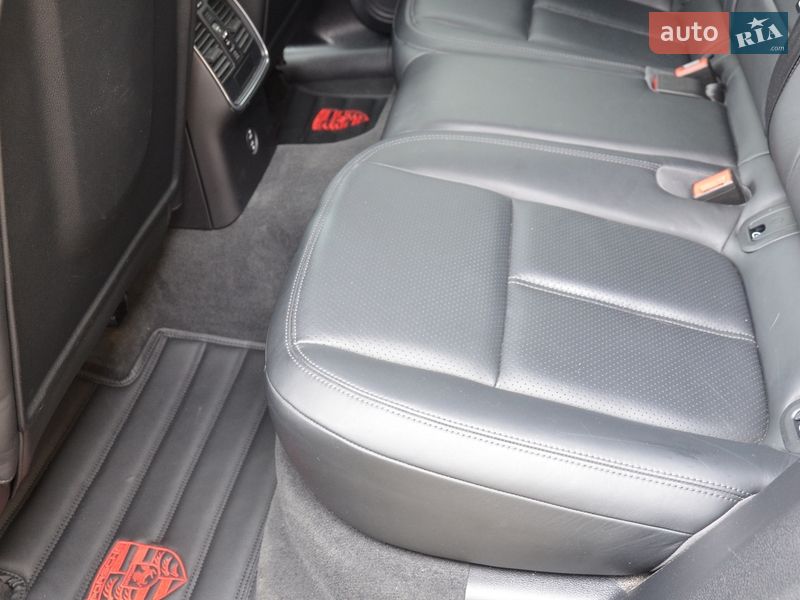 Внедорожник / Кроссовер Porsche Macan 2020 в Тернополе фото 17 Внедорожник / Кроссовер Porsche Macan 2020 в Тернополе