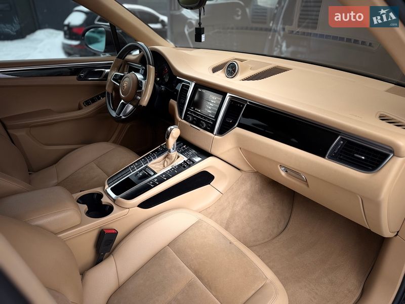 Позашляховик / Кросовер Porsche Macan 2015 в Львові