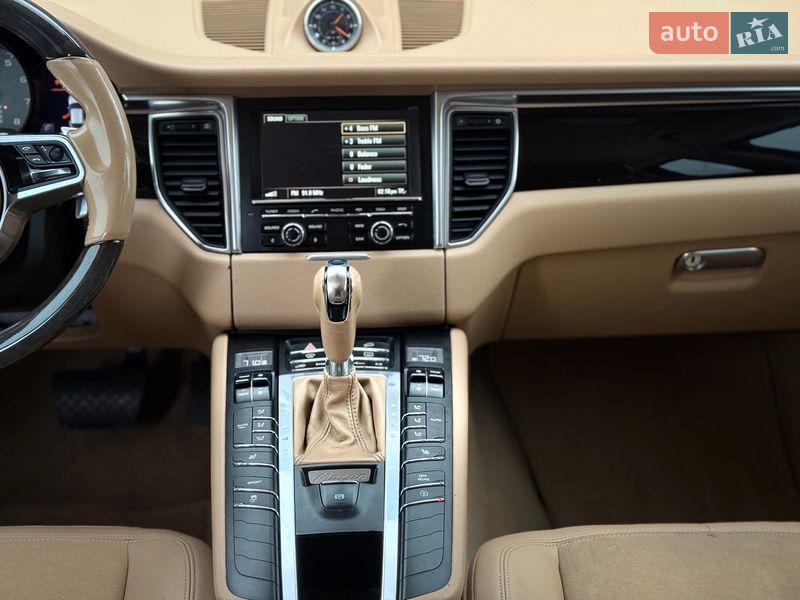 Позашляховик / Кросовер Porsche Macan 2015 в Львові