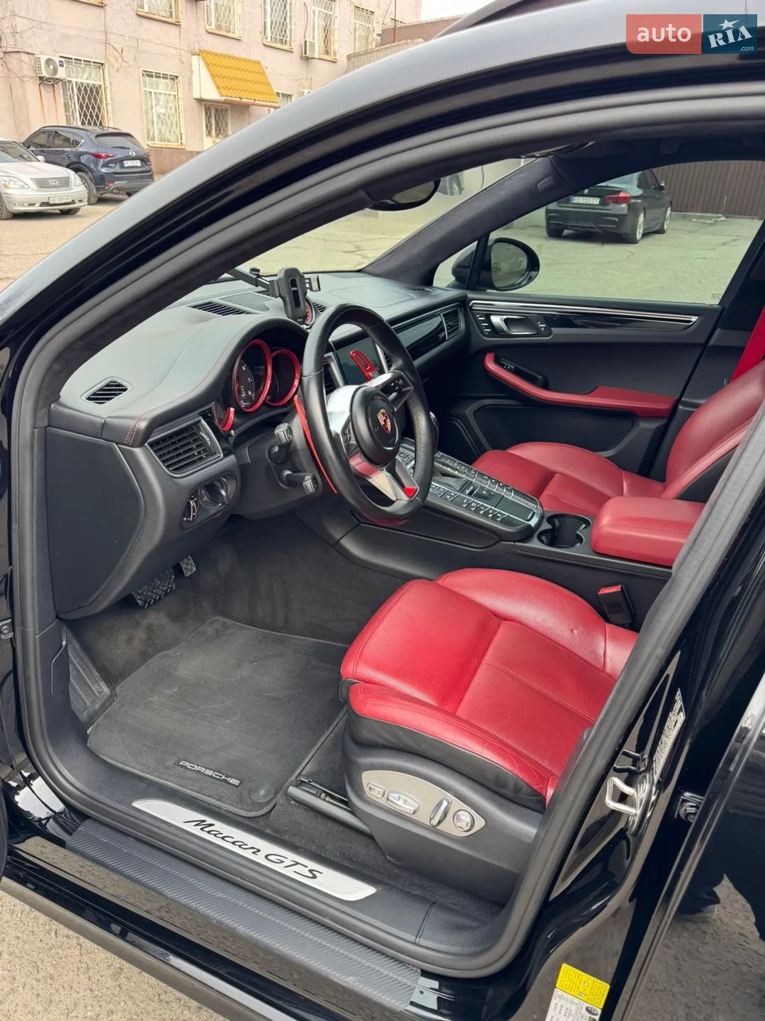 2018 Porsche Macan - мініатюра 17