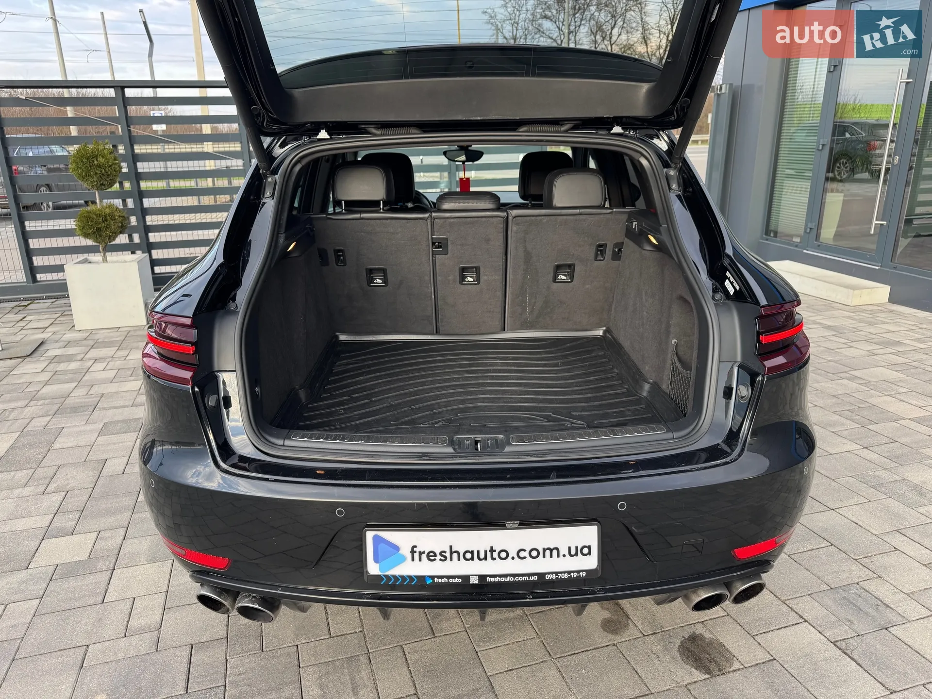 2015 Porsche Macan - мініатюра 28