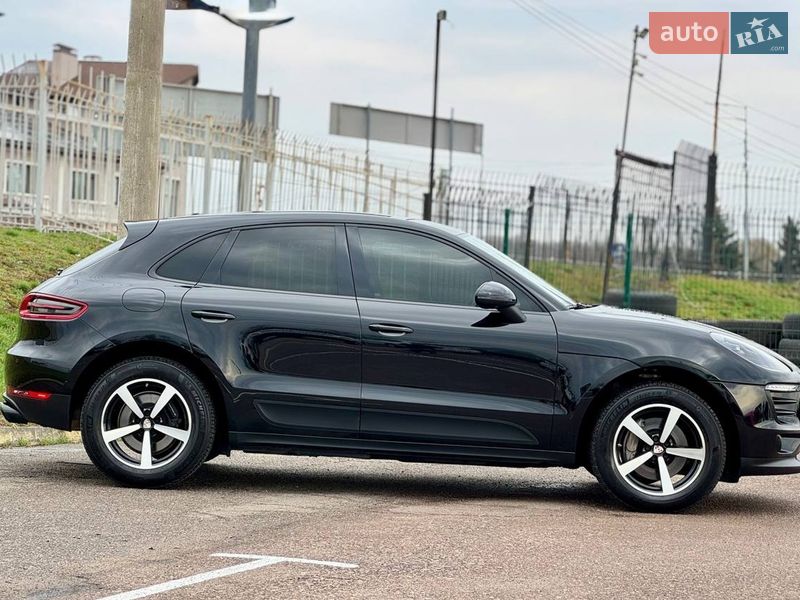 Позашляховик / Кросовер Porsche Macan 2018 в Києві