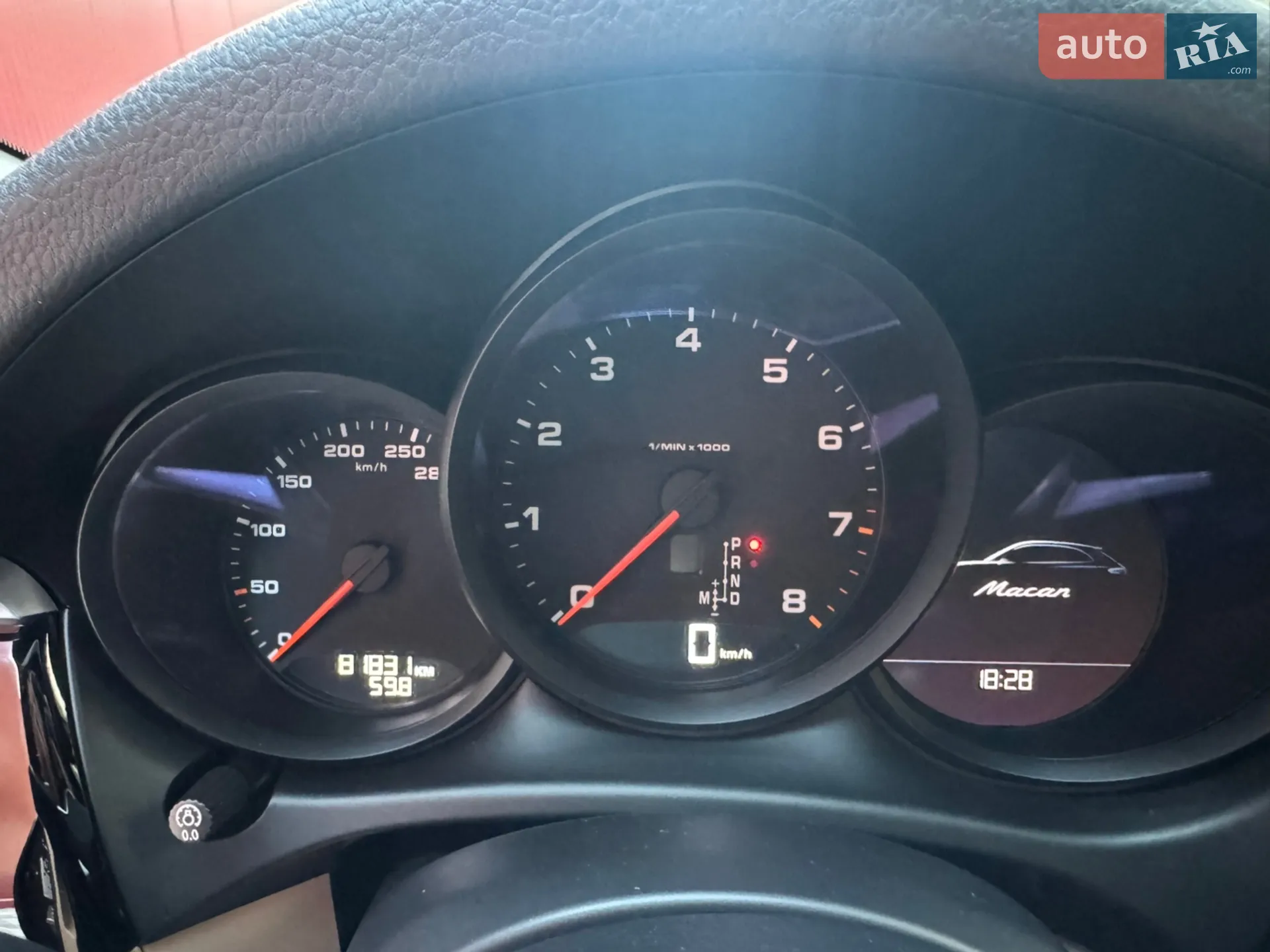 2020 Porsche Macan - мініатюра 10