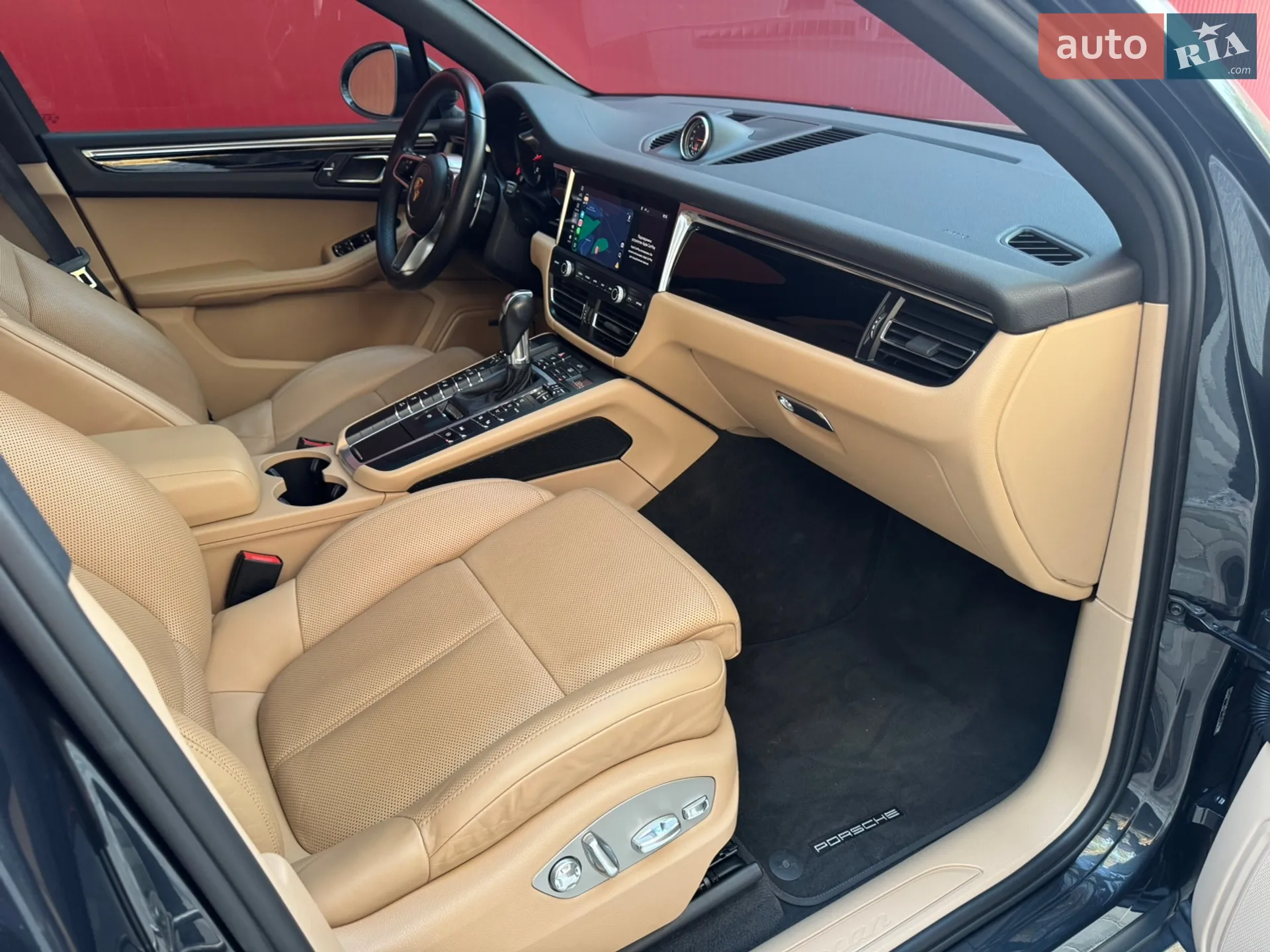 2020 Porsche Macan - мініатюра 23