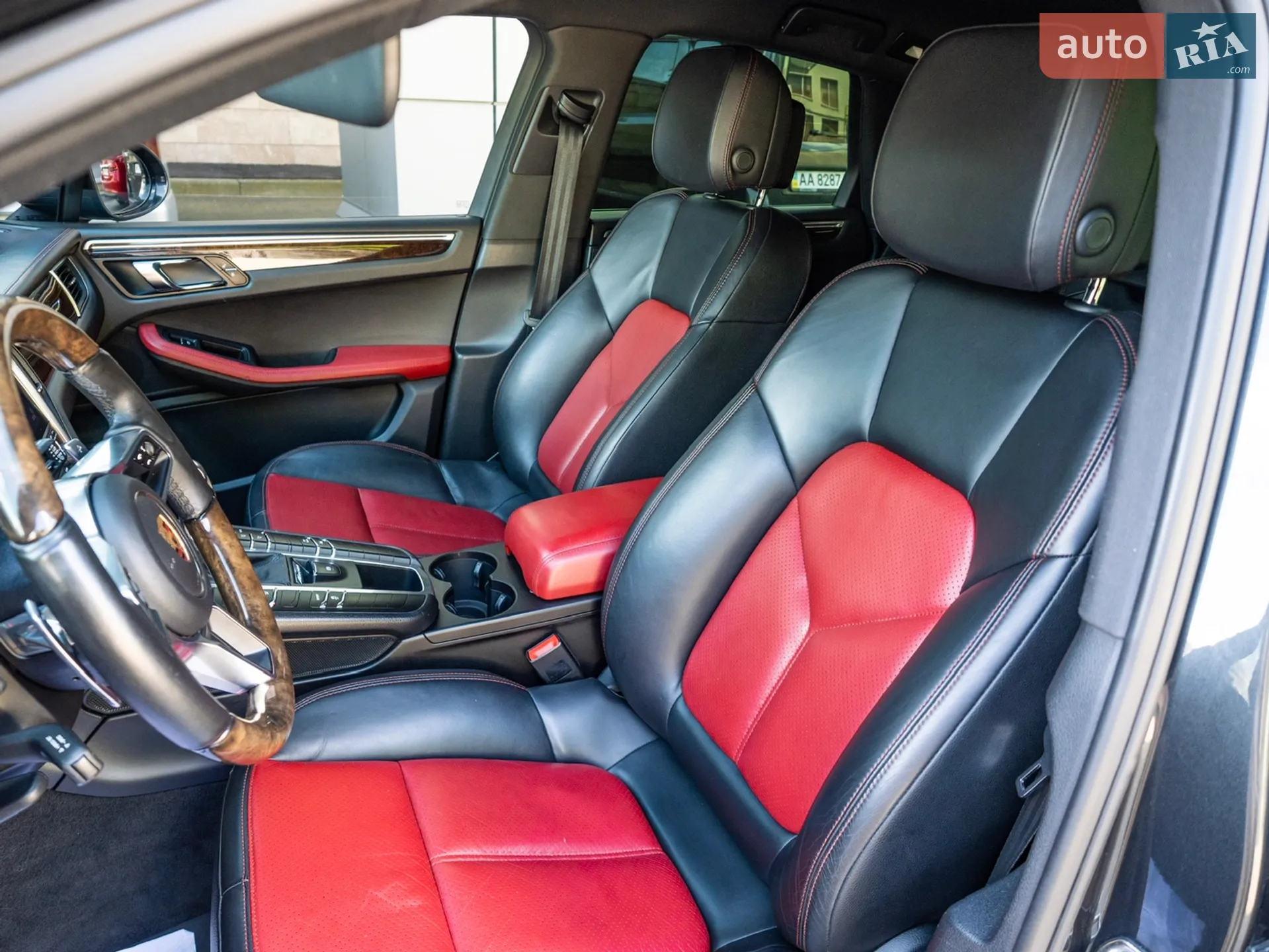 2016 Porsche Macan - мініатюра 14