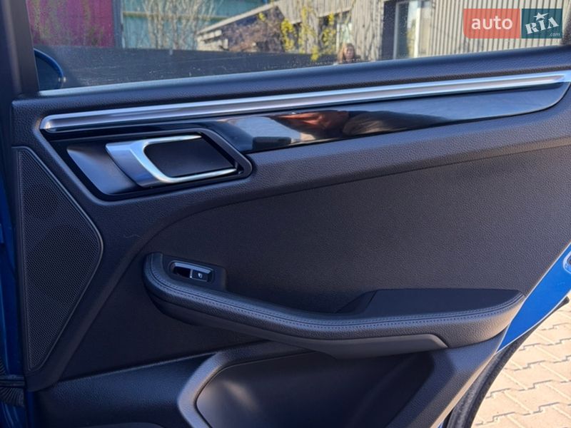 Позашляховик / Кросовер Porsche Macan 2017 в Києві