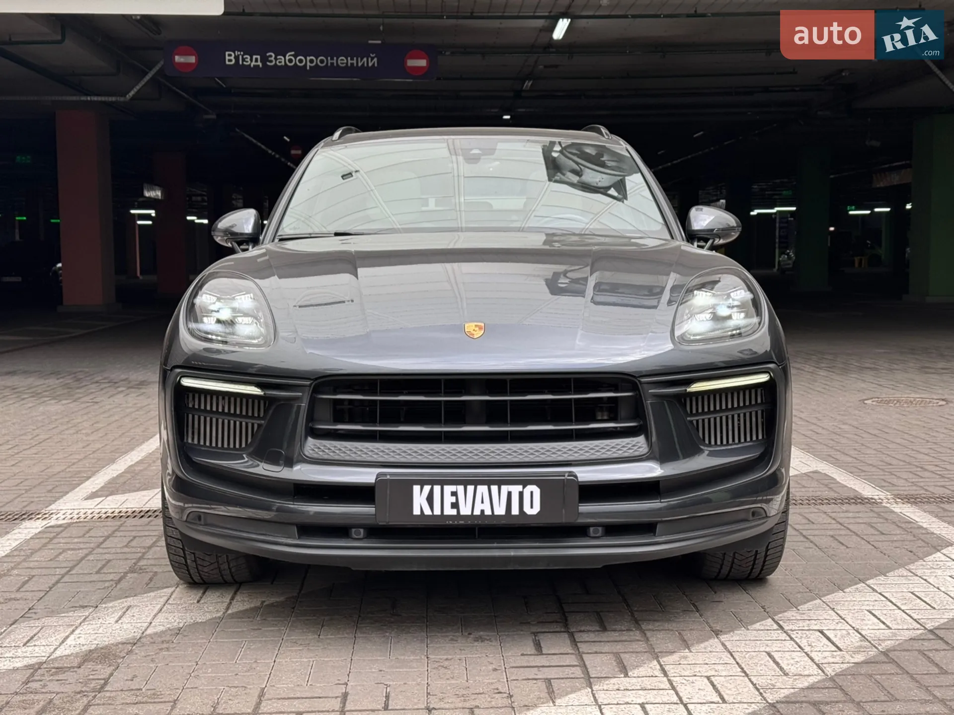 2022 Porsche Macan - мініатюра 3