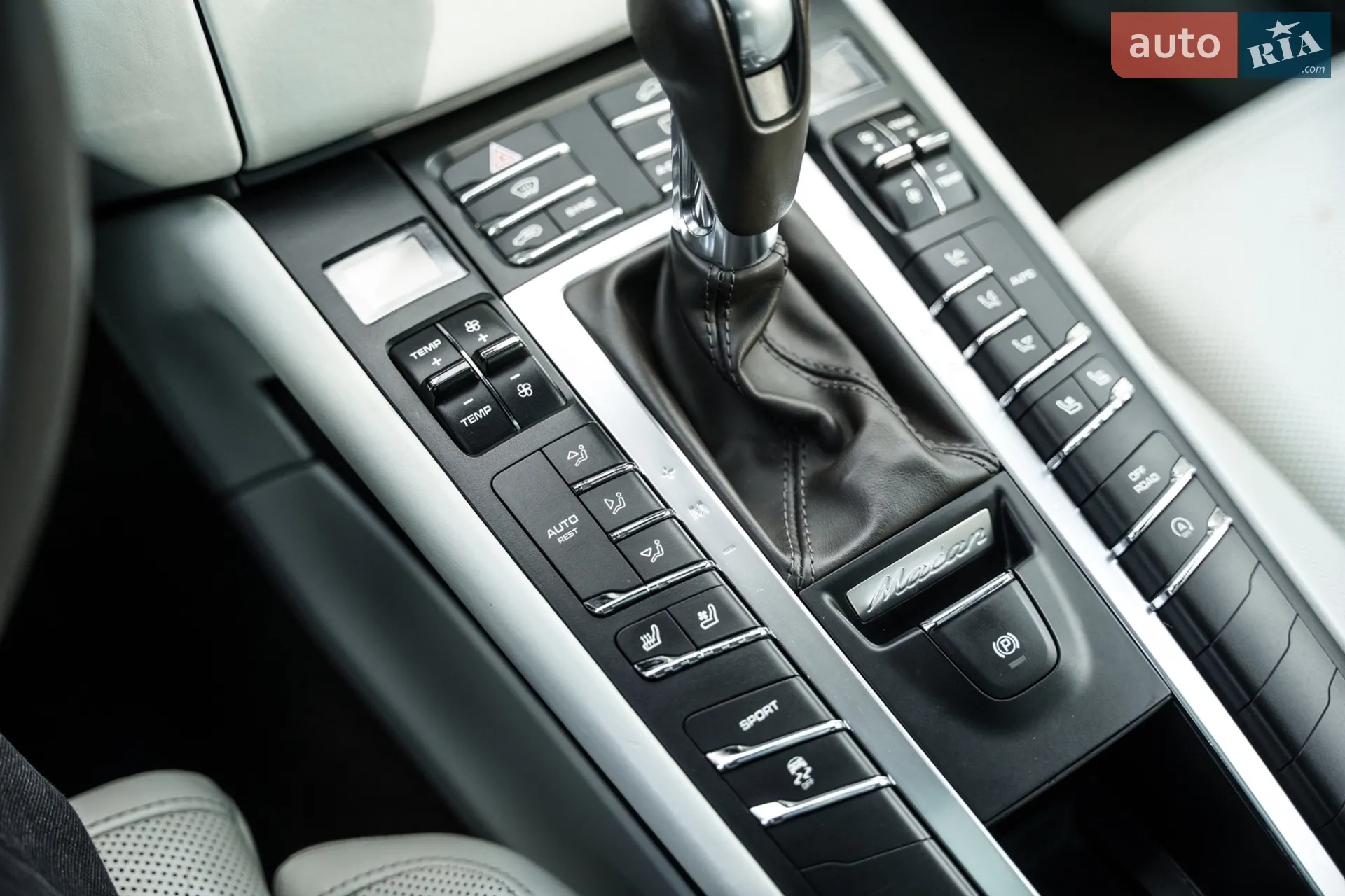 2015 Porsche Macan - мініатюра 30