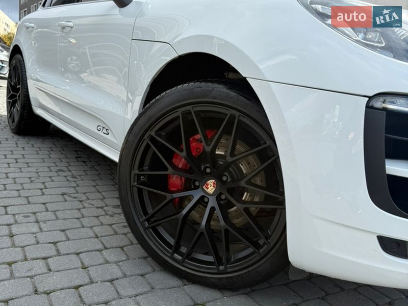 Позашляховик / Кросовер Porsche Macan 2016 в Винниках фото 9 Позашляховик / Кросовер Porsche Macan 2016 в Винниках