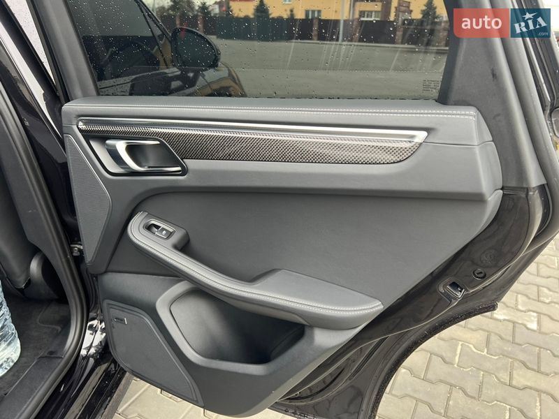 Позашляховик / Кросовер Porsche Macan 2022 в Києві