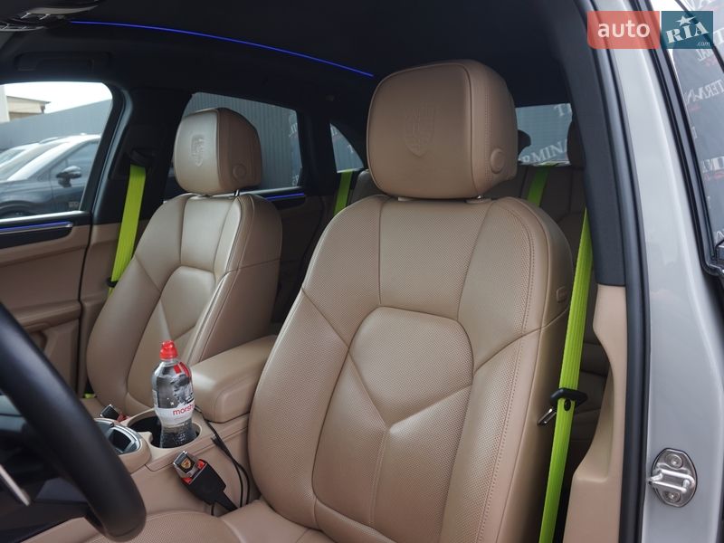 Позашляховик / Кросовер Porsche Macan 2022 в Одесі фото 28 Позашляховик / Кросовер Porsche Macan 2022 в Одесі