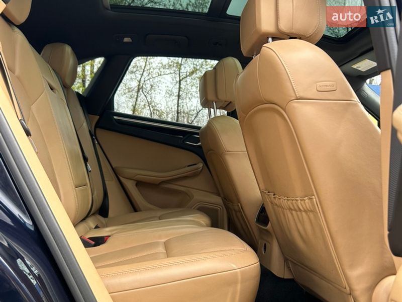 Позашляховик / Кросовер Porsche Macan 2018 в Дніпрі