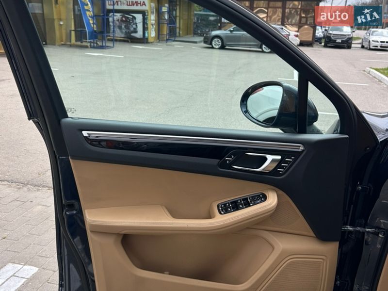 Позашляховик / Кросовер Porsche Macan 2018 в Дніпрі