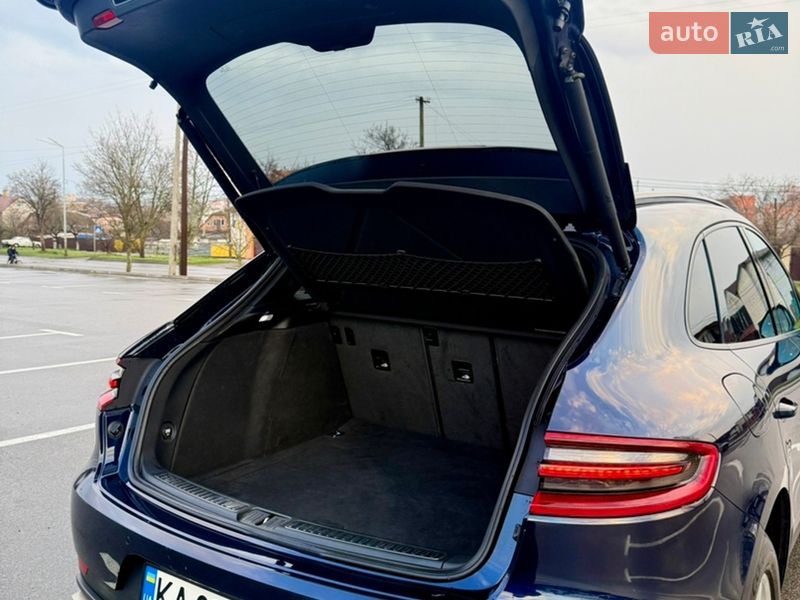 Позашляховик / Кросовер Porsche Macan 2018 в Києві