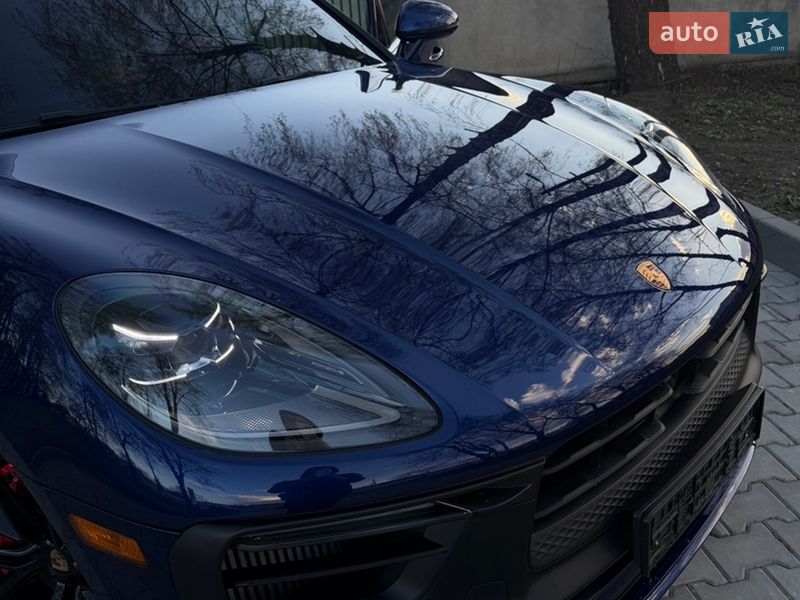 Позашляховик / Кросовер Porsche Macan 2022 в Чернівцях