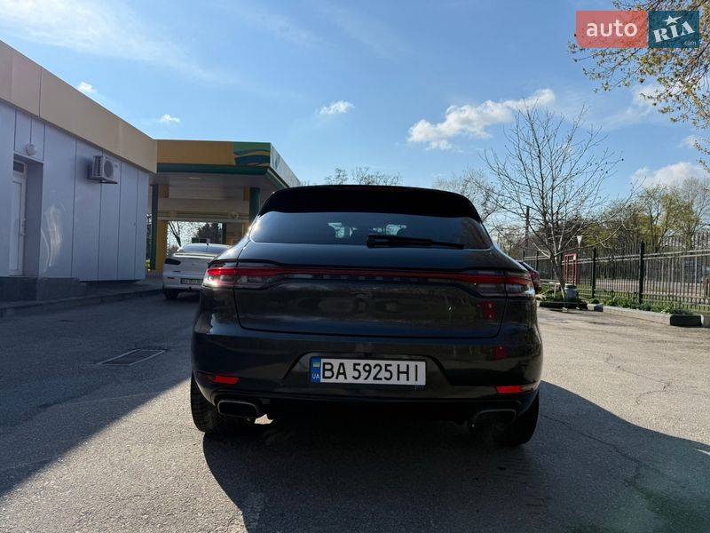 Внедорожник / Кроссовер Porsche Macan 2016 в Кропивницком