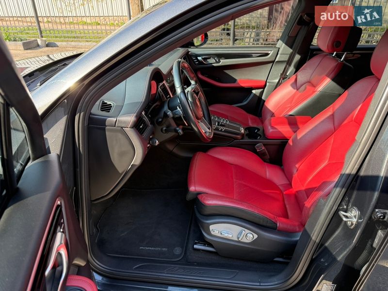 Внедорожник / Кроссовер Porsche Macan 2016 в Кропивницком