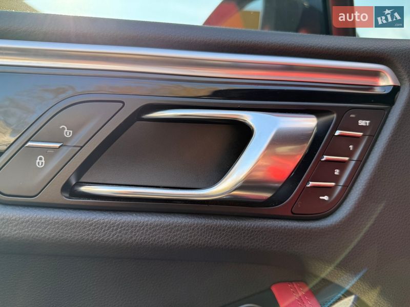 Внедорожник / Кроссовер Porsche Macan 2016 в Кропивницком