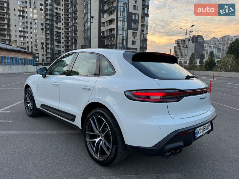 Внедорожник / Кроссовер Porsche Macan 2022 в Киеве