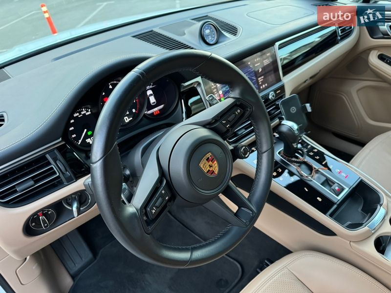 Внедорожник / Кроссовер Porsche Macan 2022 в Киеве