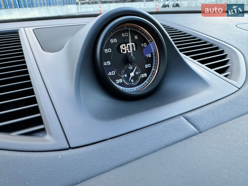 Внедорожник / Кроссовер Porsche Macan 2022 в Киеве