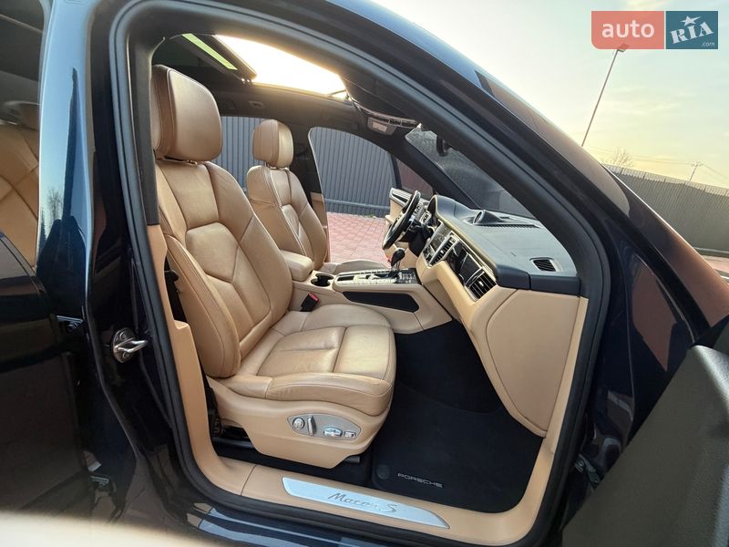 Внедорожник / Кроссовер Porsche Macan 2018 в Одессе