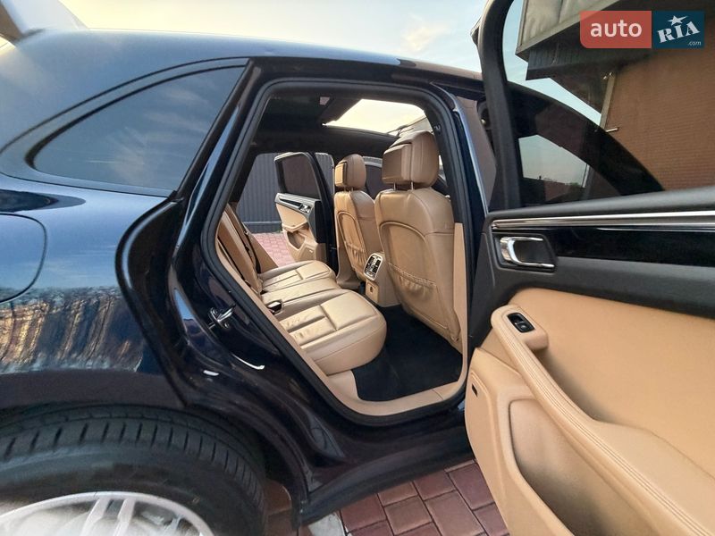 Внедорожник / Кроссовер Porsche Macan 2018 в Одессе