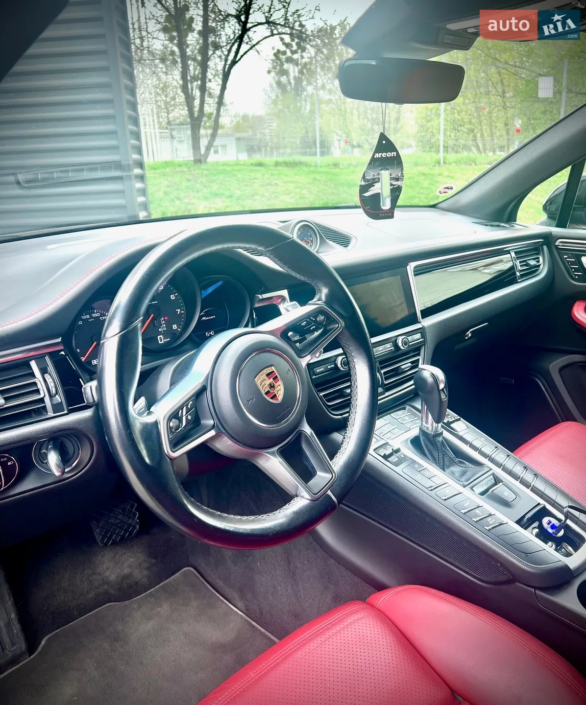 2019 Porsche Macan - мініатюра 10